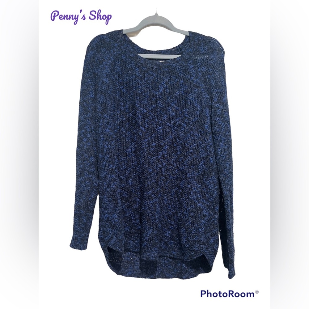 Women’s Large light weight tunic sweater black and blue